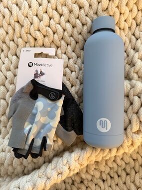 Women's Light Blue Insulated Water Bottle